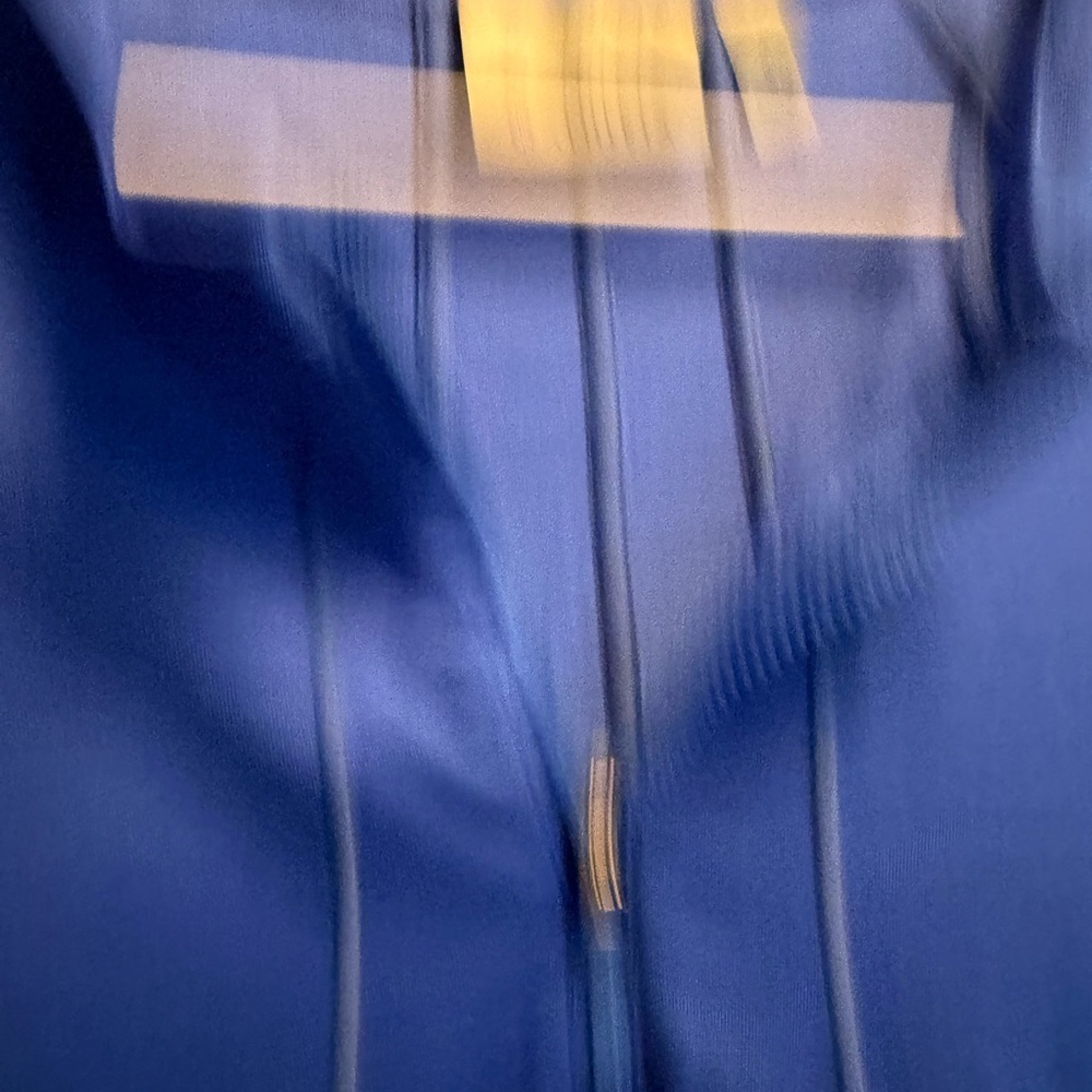Athleta Uptempo Half-Zip Running Top | Size Small | Bright Periwinkle Blue - Picture 2 of 4